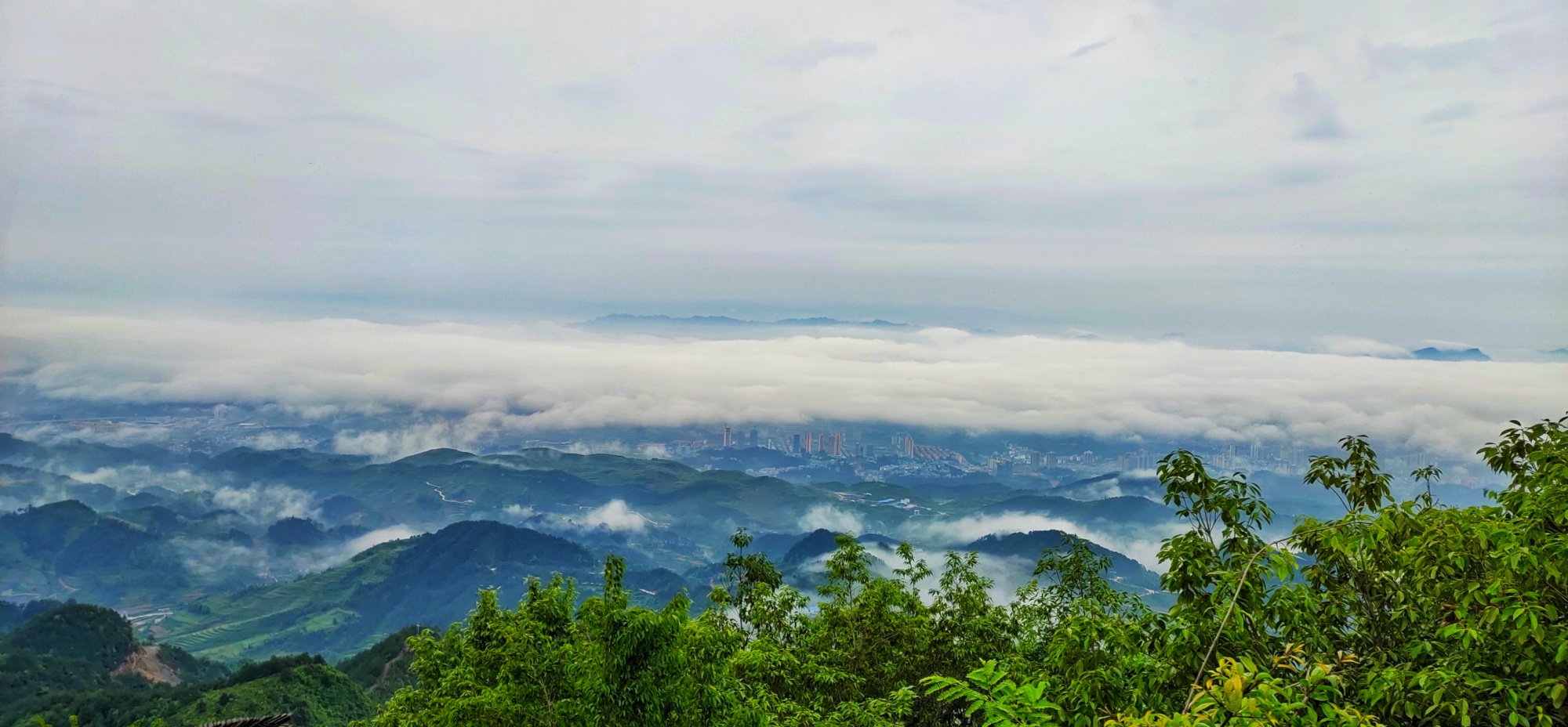 松桃飞灵山图片图片